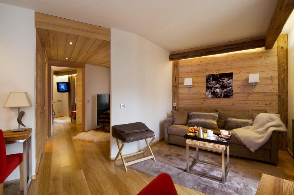 Au Coeur Du Village La Clusaz Room photo
